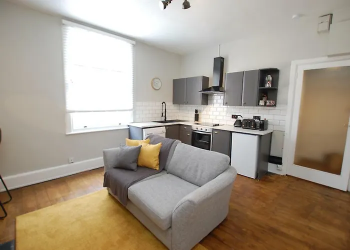 Modern One Bed Apartment, By Kipz City Centre Chester - Amazing Location & Quiet!