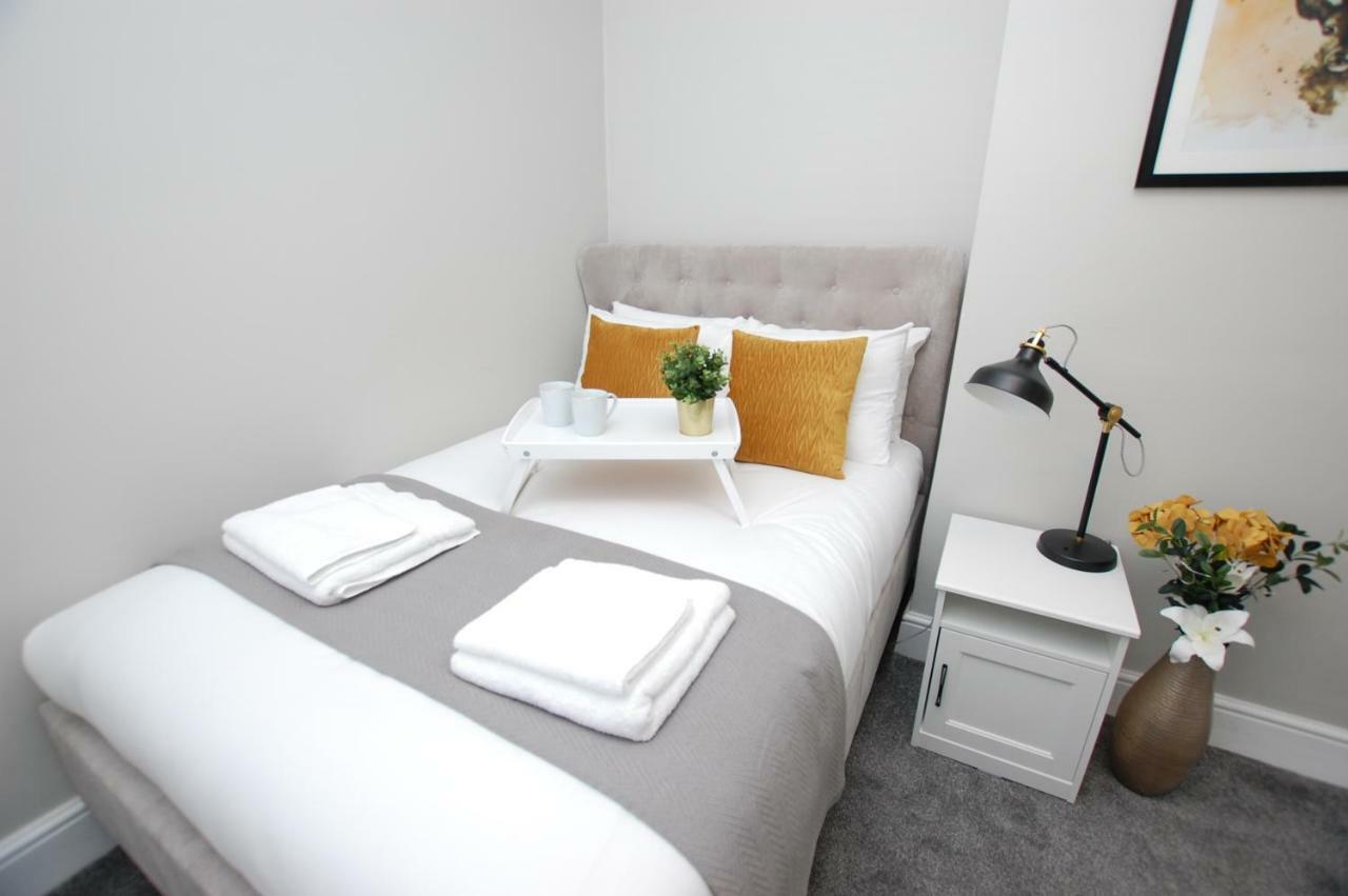 Modern One Bed Apartment, By Kipz Centre - Amazing Location & Quiet! * Chester
