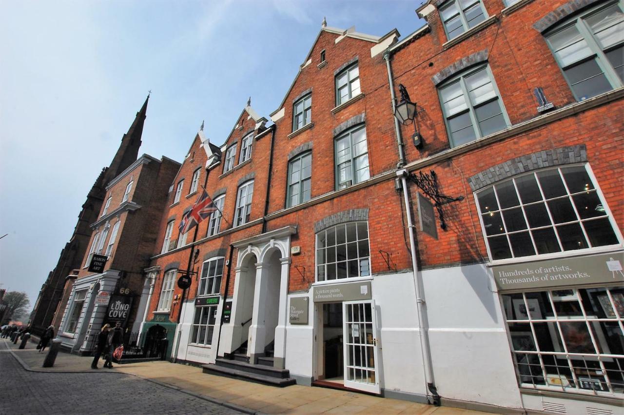 Apartment Modern One Bed Apartment, By Kipz Centre - Amazing Location & Quiet! Chester